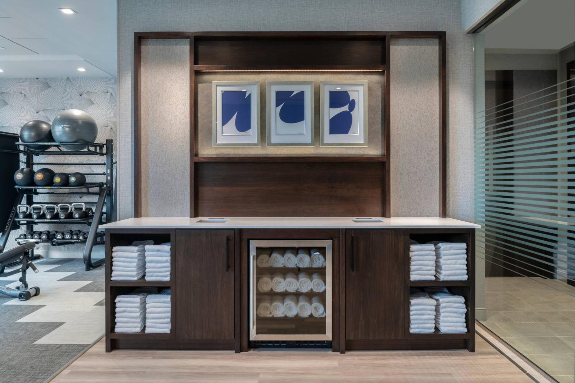 Towneplace Suites By Marriott Boston Medford Extérieur photo