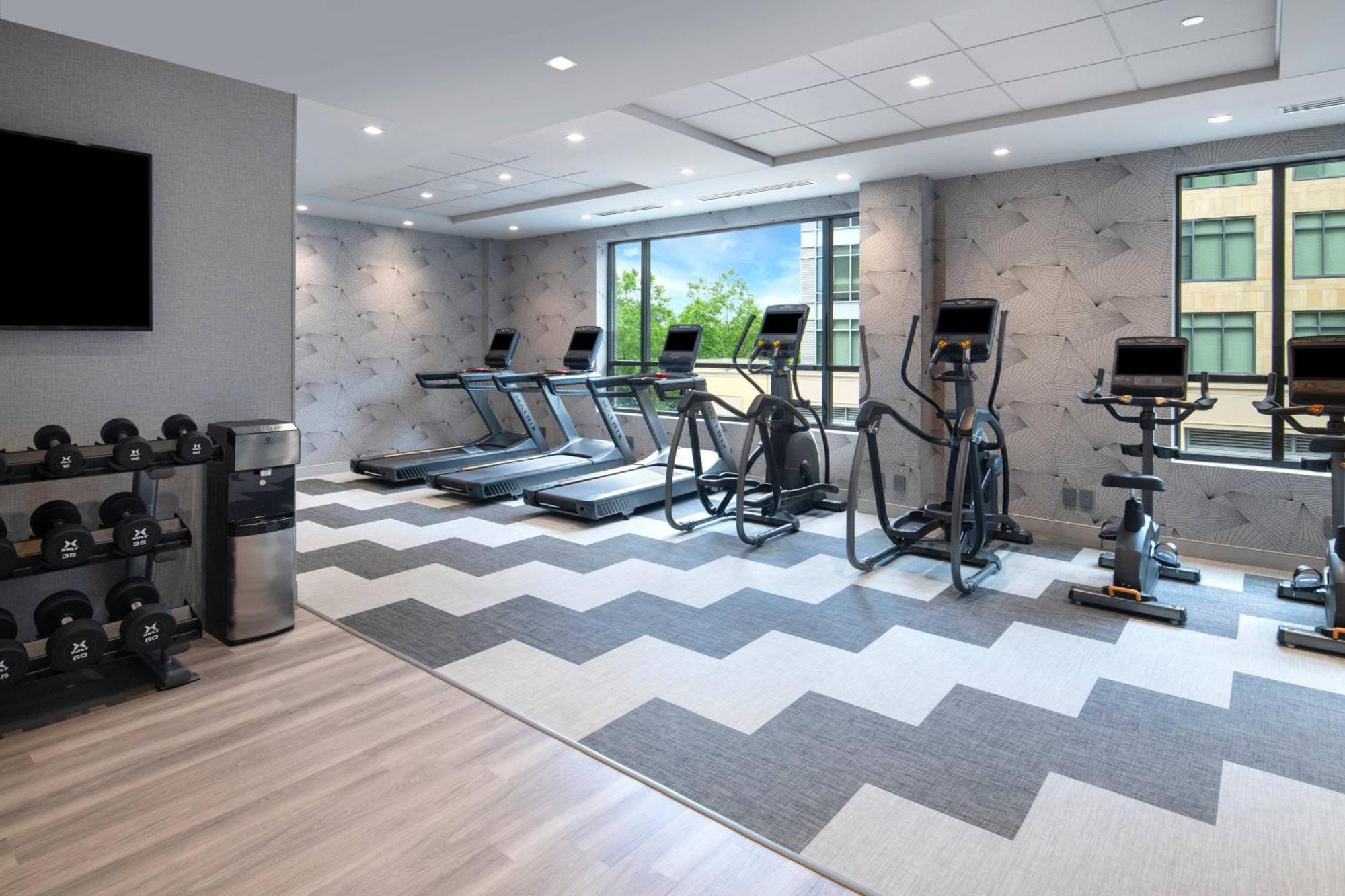Towneplace Suites By Marriott Boston Medford Extérieur photo
