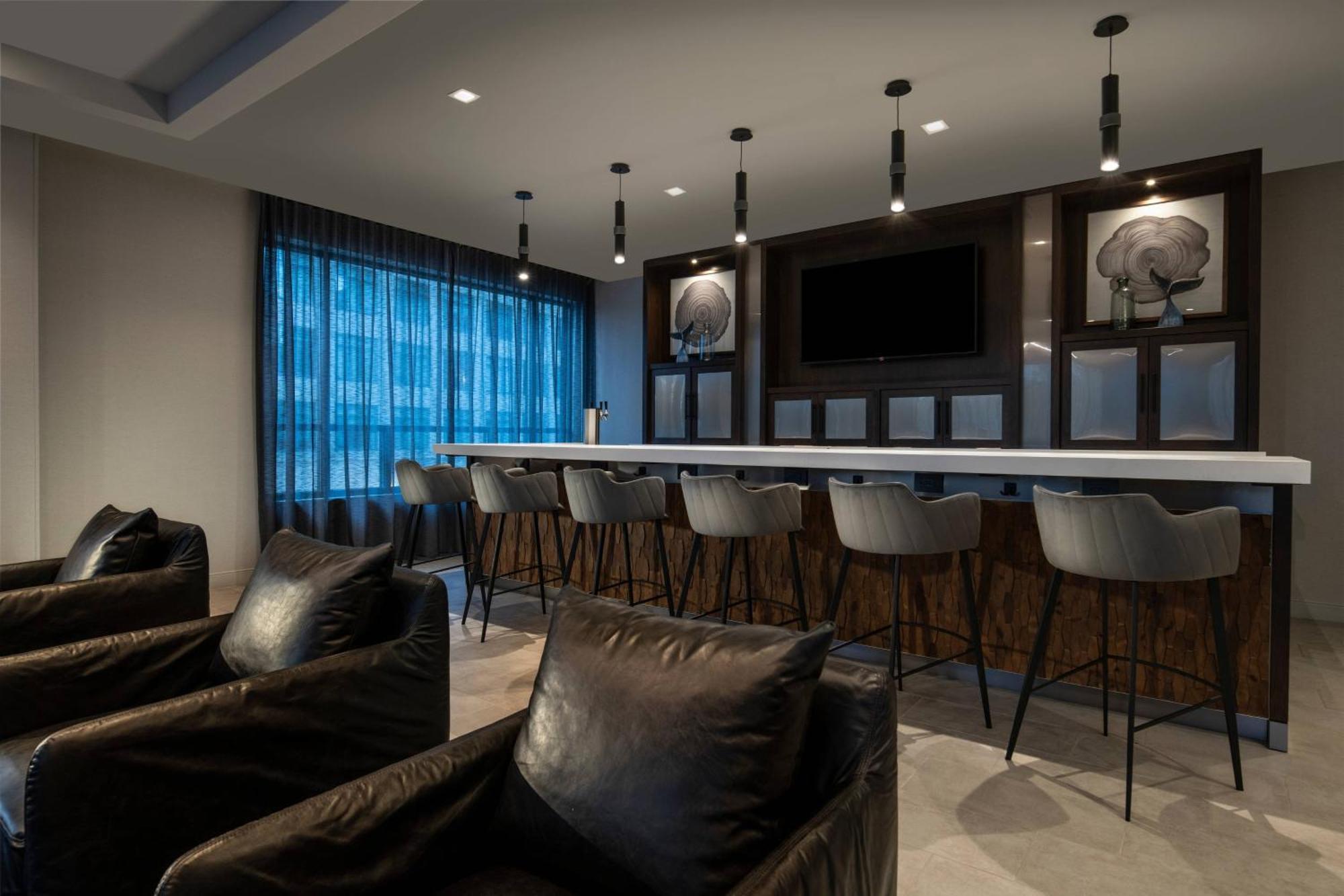 Towneplace Suites By Marriott Boston Medford Extérieur photo